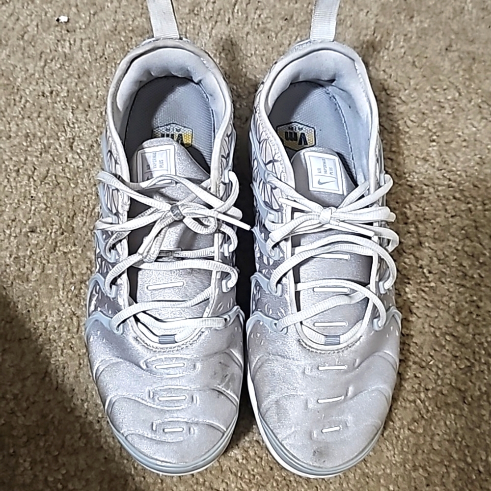 Nike VaporMax Air White and Gray shoes